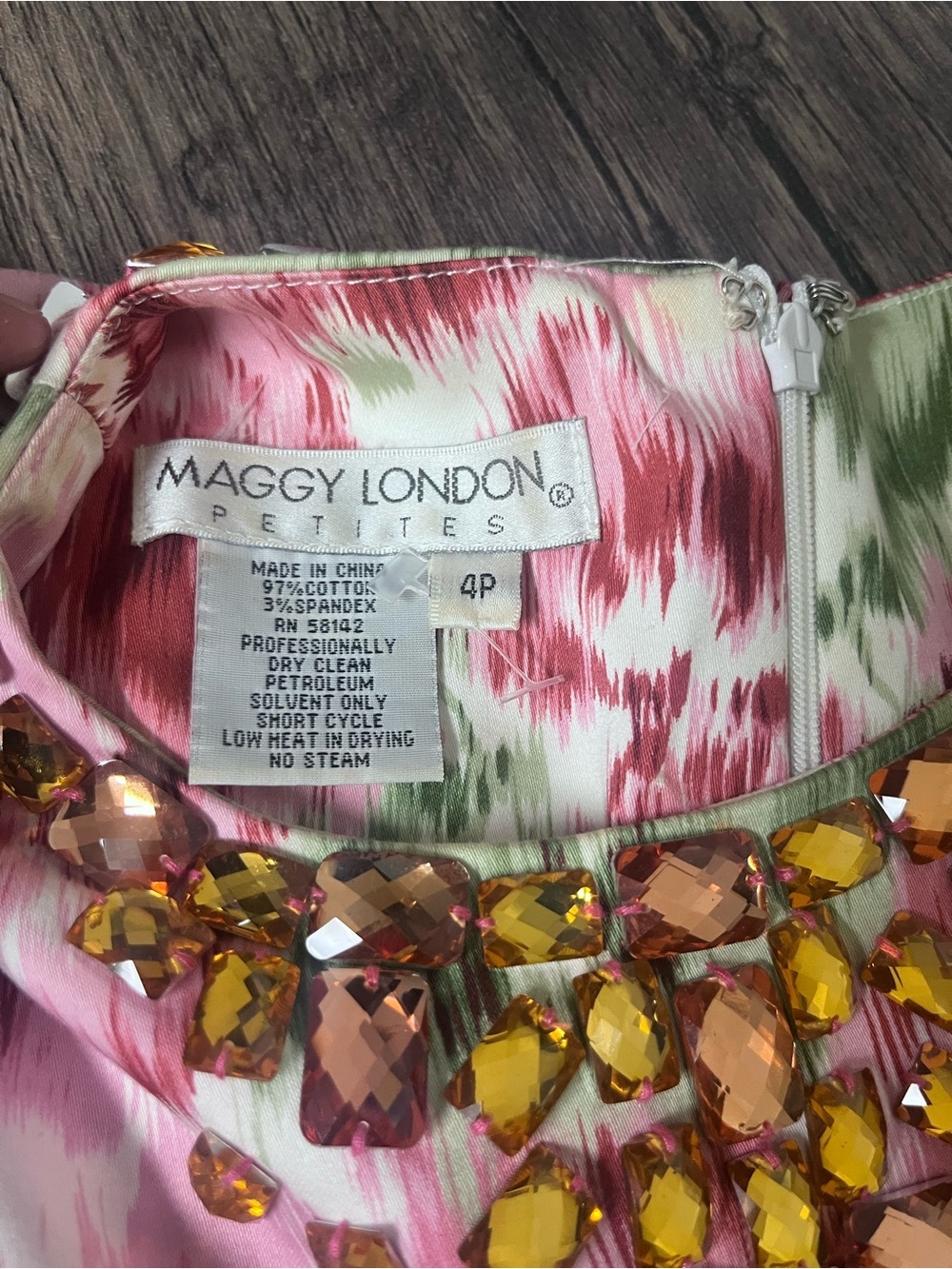 Maggy London Pink & Green Sleeveless Floral Fit-and-Flare Dress, NWOT, Petite 4P - Picture 5 of 7